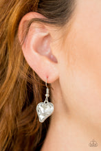 Load image into Gallery viewer, Princeton Princess Paparazzi White Heart Necklace
