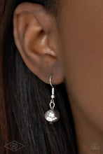 Load image into Gallery viewer, Forbidden Love Paparazzi Black Heart Necklace