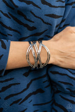 Load image into Gallery viewer, Hautely Hammered Paparazzi Silver Bracelet