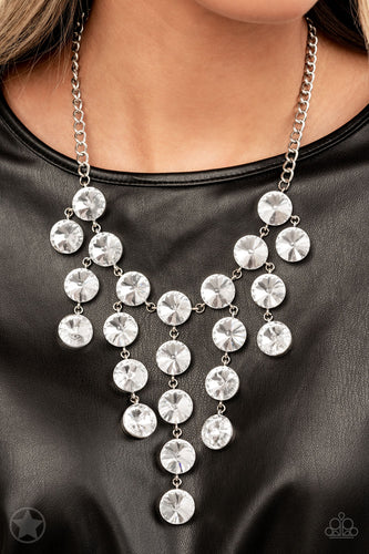 Spotlight Stunner Paparazzi Bling Necklace