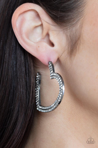 AMORE to Love Paparazzi Black Bling Earrings
