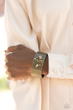 Load image into Gallery viewer, Flickering Fortune Papazzai Brass Bracelet