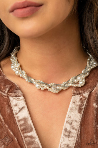 Royal Reminiscence Papazzai White Pearl Necklace