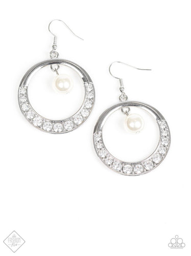 The Icon-ista Papazzai White Pearl Earrings