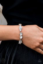 Load image into Gallery viewer, May 2020 FF Fiercely 5th Avenue - Complete Trend Blend White