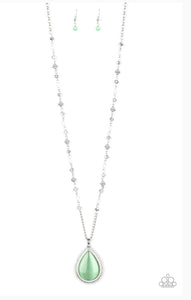 Fashion Flaunt Paparazzi Green Necklace