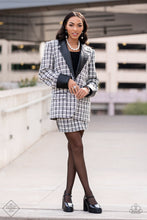 Load image into Gallery viewer, April 2022 Fiercely 5th Avenue  White Pearl Set