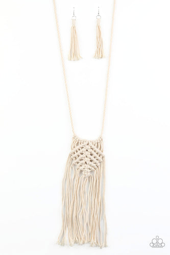 Macrame Mantra Papazzai White Necklace