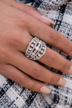 Load image into Gallery viewer, April 2022 Fiercely 5th Avenue  White Pearl Set