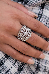 April 2022 Fiercely 5th Avenue  White Pearl Set