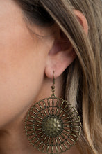 Load image into Gallery viewer, Rustic Groves Papazzai Brass Earrings