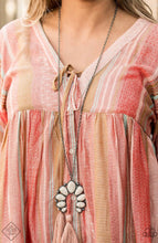 Load image into Gallery viewer, Stone Monument Papazzai White Necklace