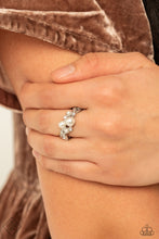 Load image into Gallery viewer, Avant-Vintage Papazzai White Pearl Ring