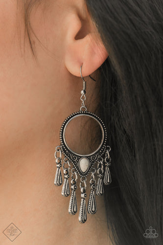 Ranger Rhythm Papazzai White Earrings